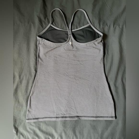 Lululemon Power Y Tank, Size 8 - Picture 2 of 3